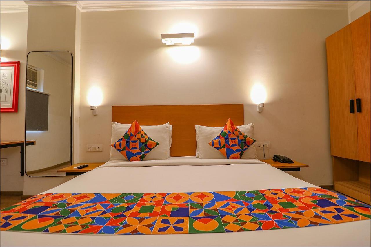 Fabhotel Lord Inn New Delhi Exterior photo