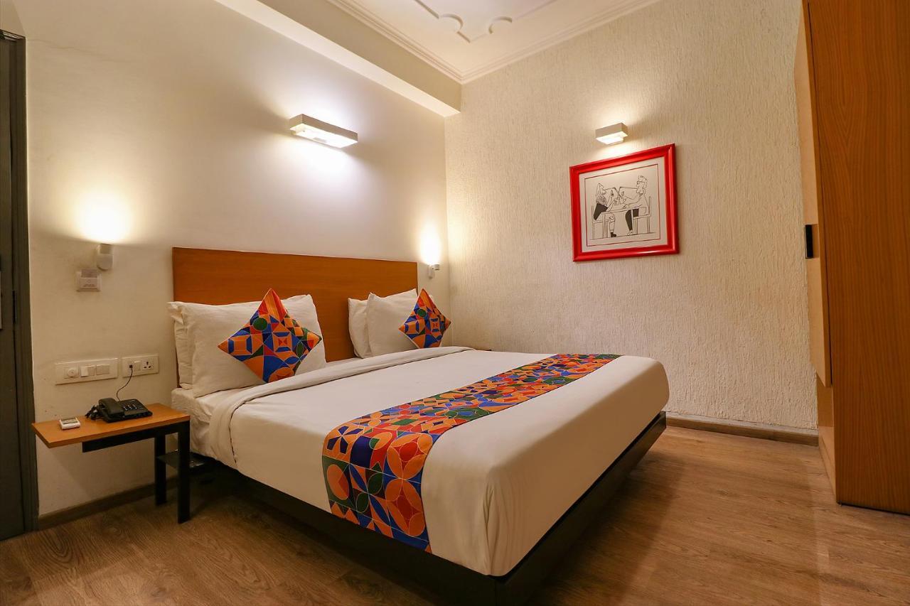 Fabhotel Lord Inn New Delhi Exterior photo