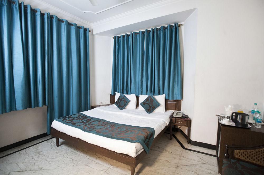 Fabhotel Lord Inn New Delhi Exterior photo