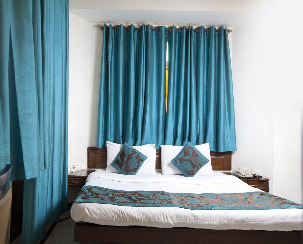 Fabhotel Lord Inn New Delhi Exterior photo